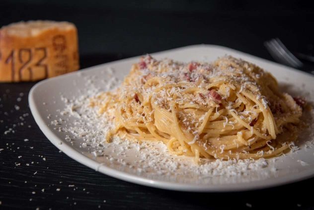 Pasta carbonara on helppo valmistaa - Näin saat siitä uskomattoman hyvää