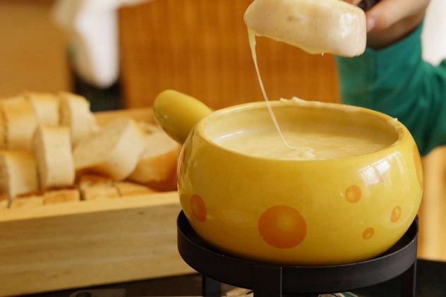 fondue-gf7c602f4d_1280