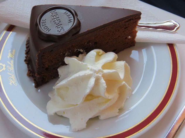 sachertorte-g385b37b38_1280