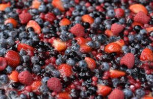 Aamupuuro, joka on kuin marjapiirakka – herkullisempaa aamupalaa saa hakea raspberry-ge5fb38edf_1280
