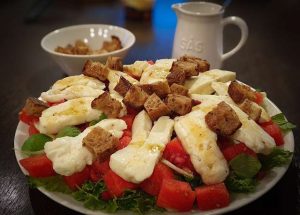 Halloumi-vesimelonisalaatti Thumbnail for 181647