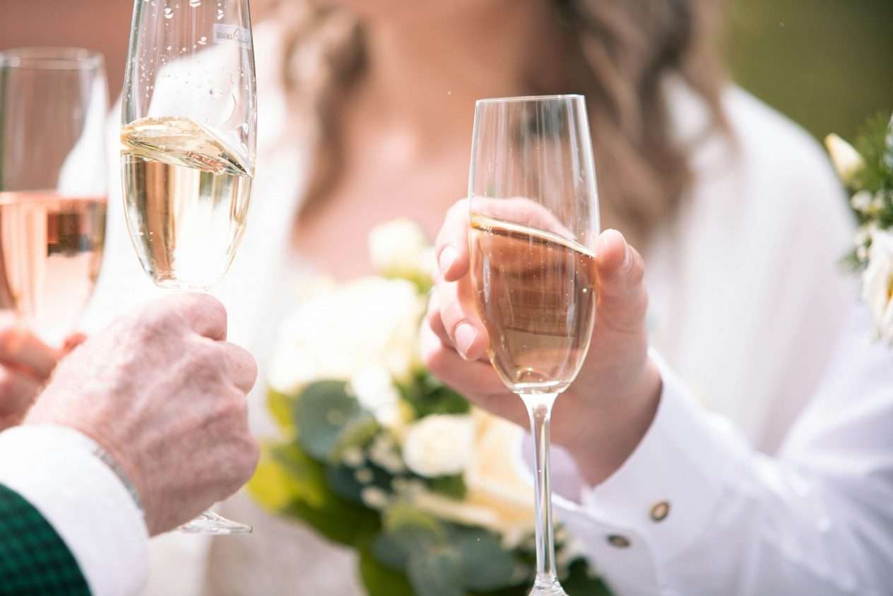 skumppa champagne kuohuviini