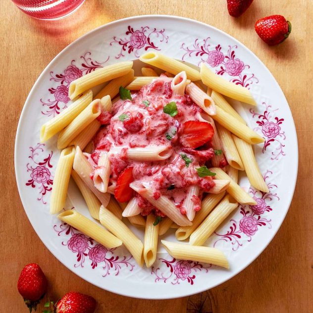 mansikkapasta