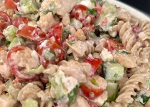 sweet chili kanasalaatti