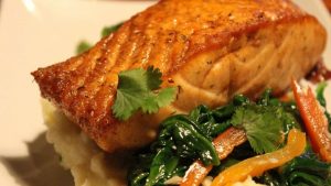 salmon-dish-4371734_1280