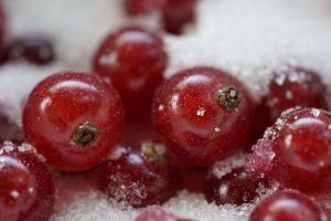 4 + 1 syytä laittaa ripaus sokeria marjoihin ennen pakastamista fruit-8192071_1280