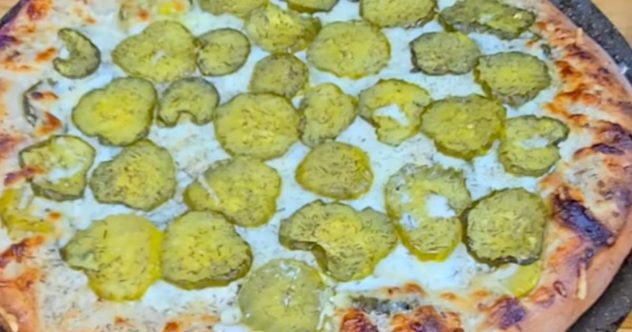 suolakurkkupizza