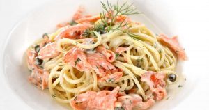 kermainen-savulohipasta