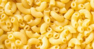 Tein makaronilaatikon vanhan ajan tyyliin – lopputulos oli parempi kuin muistin makaroni