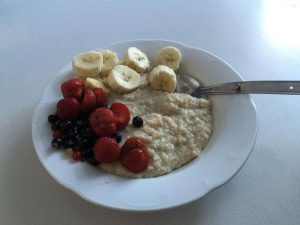 Aamupuuro kannattaa! – 5 hyvää syytä aloittaa päivä puurolla puuro