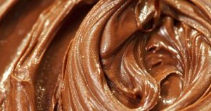 Näin valmistat nopean ja lisäaineettoman ”Nutellan” kolmesta aineksesta suklaalevite