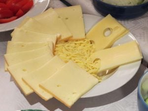 Juustohöylän muodolla on väliä – Tiesitkö miksi? cheese-81402_1280