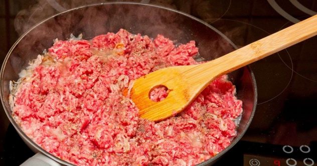 jauhelihan-paistaminen