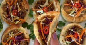 Litistä täyte taikinan päälle ja paista pannulla – näin teet helpot smash-dumplingit smash-dumplingit