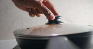 kattilan-kansi-paistinpannun-kansi