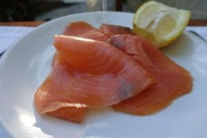 freshly-smoked-salmon-1776533_1280