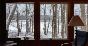 ikkunan-pesu-talvella