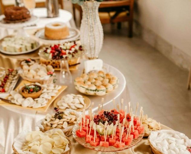 Ylioppilasjuhlat tarjoilut