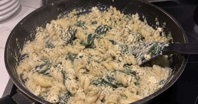 feta-pinaattipasta
