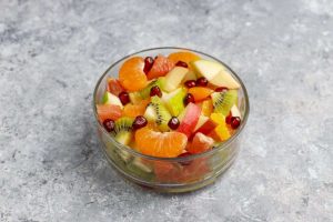 fresh-fruit-salad-bowl-with-fresh-fruits