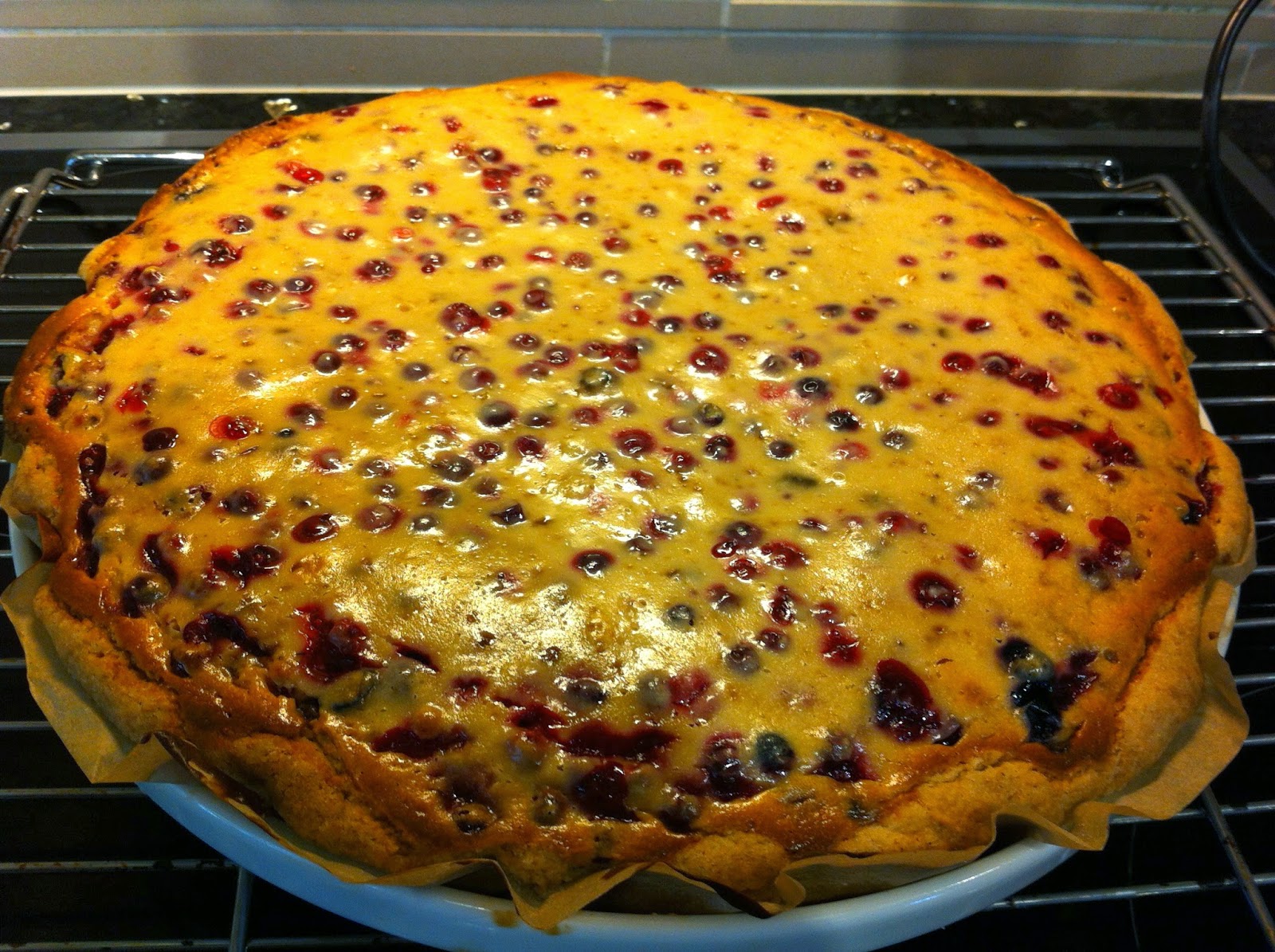 mascarpone-puolukkapiirakka